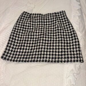 ZARA houndstooth pattern skirt
